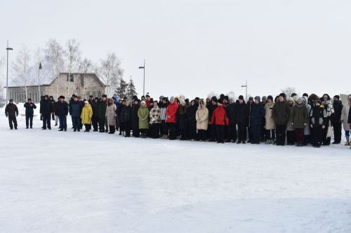 В Верхнем Услоне почтили память воинов-интернационалистов