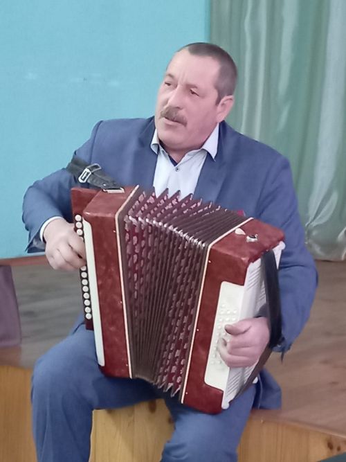 В Канаше жители встретились с талантливыми поэтами района