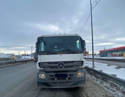 Водитель большегруза оплатил более 600 тысяч рублей долга, чтобы не лишиться имущества