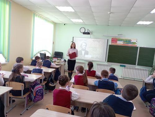 Библиотекари провели для верхнеуслонских гимназистов литературный час
