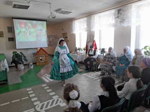 Татар халкының энҗеләре. Татар халык йолалары.