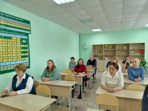 Родители верхнеуслонских выпускников сдали ЕГЭ по русскому языку