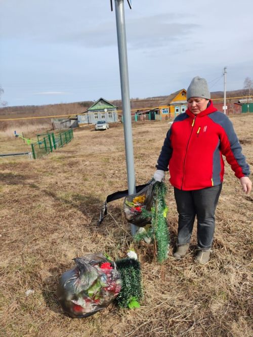 Сотрудники Клянчинского сельского клуба поддержали акцию «Эковесна»