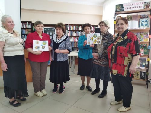 В Верхнеуслонской библиотеке читатели собрались на пасхальную встречу