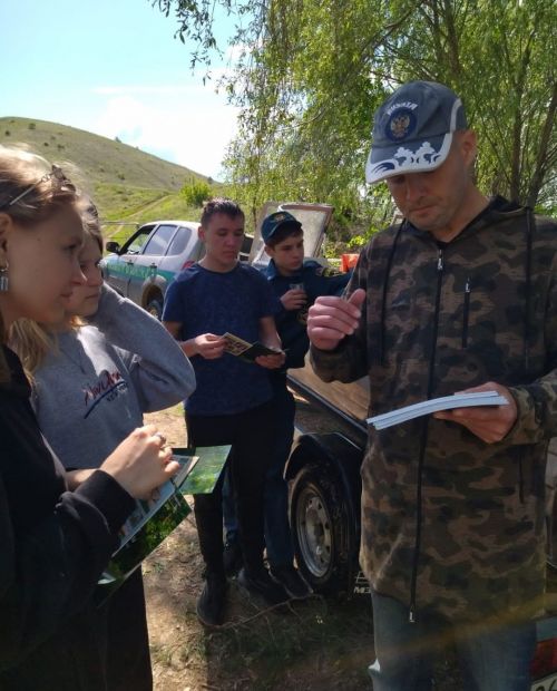 В Верхнеуслонском районе на Свияге установили новые места для нерестилищ
