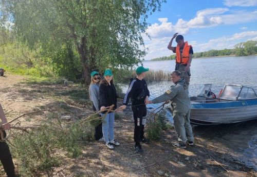 В Верхнеуслонском районе на Свияге установили новые места для нерестилищ
