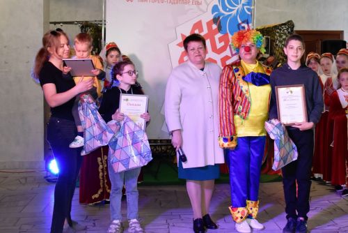 В день семьи в Верхнем Услоне прошло праздничное мероприятие
