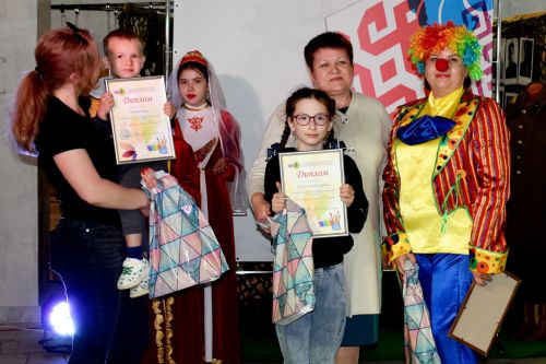 В день семьи в Верхнем Услоне прошло праздничное мероприятие
