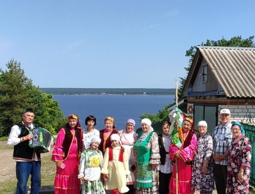 Сөлгеләр һәм бүләкләр җыю - Сабантуй җитүгә хәбәр