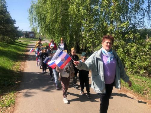 Дошколята из «Солнышка» побывали с экскурсией в Парке Героев