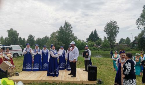 «Коргузинские девчата» покорили сердца зрителей на фестивале Каравон