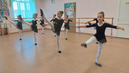 Ученики преподавателя Нины Антоновой успешно сдали экзамены по хореографии