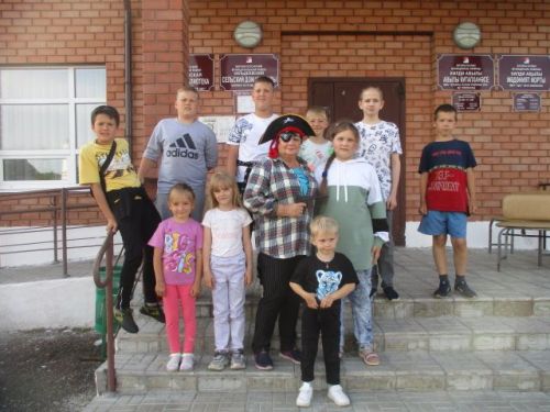 Кильдеевские подростки поиграли в квест «Найди сокровища»