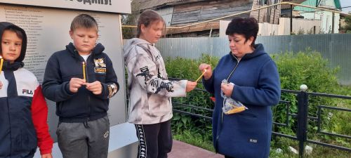В Кильдееве зажгли свечи в память о солдатах, погибших в Великой Отечественной войне