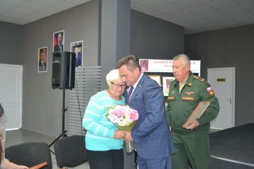 В Верхнем Услоне вручили ордена Мужества родным, погибших в зоне СВО…. посмертно