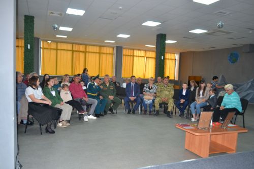 В Верхнем Услоне вручили ордена Мужества родным, погибших в зоне СВО…. посмертно