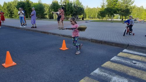 В Верхнем Услоне подростков пригласили поиграть в народные игры