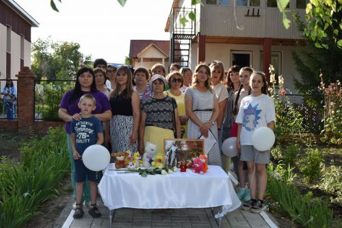 В Верхнем Услоне почтили память погибших детей Донбасса