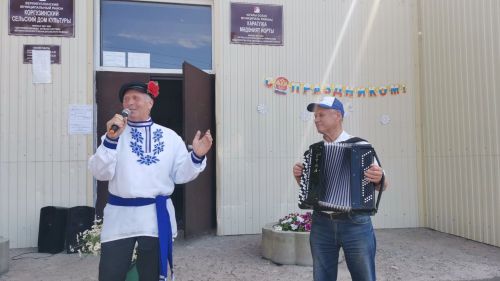 В Коргузе к Дню семьи, любви и верности прошел праздничный концерт