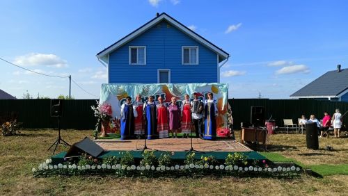 Кильдеевские культработники выступили на Дне садовода