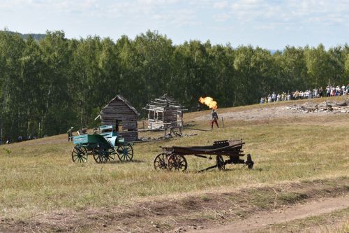 В Верхнем Услоне прошел юбилейный военно-исторический фестиваль «Рождение легендарной и непобедимой»