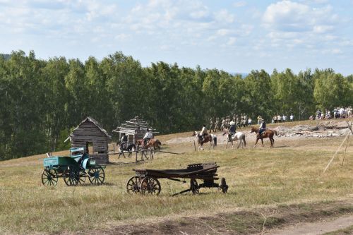 В Верхнем Услоне прошел юбилейный военно-исторический фестиваль «Рождение легендарной и непобедимой»
