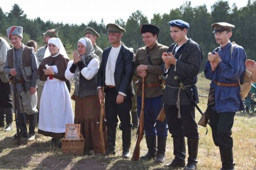 В Верхнем Услоне прошел юбилейный военно-исторический фестиваль «Рождение легендарной и непобедимой»