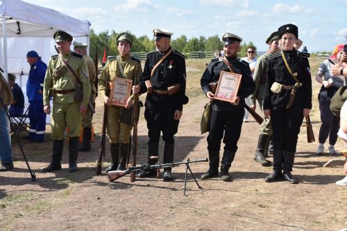 В Верхнем Услоне прошел юбилейный военно-исторический фестиваль «Рождение легендарной и непобедимой»