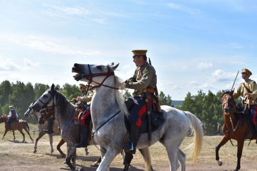 В Верхнем Услоне прошел юбилейный военно-исторический фестиваль «Рождение легендарной и непобедимой»