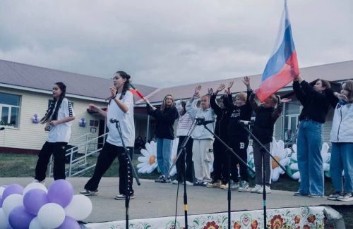 На Дне села в Набережных Морквашах для гостей приготовили праздничный белеш