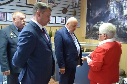 Герой России Геворк Исаханян провел Урок мужества в Верхнеуслонской гимназии и посетил Музей памяти