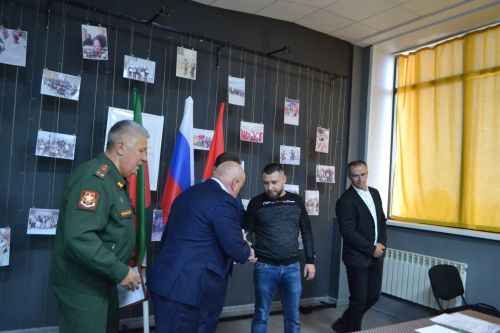 Герой России Геворк Исаханян провел Урок мужества в Верхнеуслонской гимназии и посетил Музей памяти