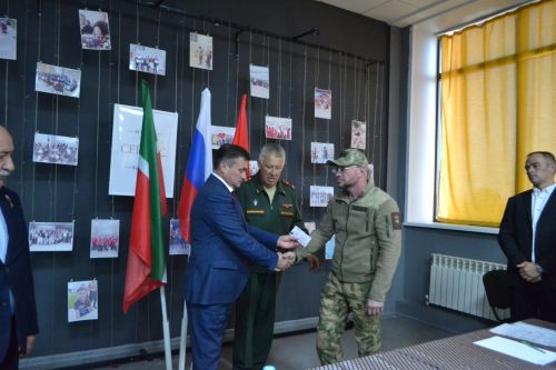 Герой России Геворк Исаханян провел Урок мужества в Верхнеуслонской гимназии и посетил Музей памяти