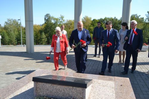 Герой России Геворк Исаханян провел Урок мужества в Верхнеуслонской гимназии и посетил Музей памяти