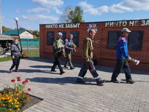 В Ямбулатове отметили День танкиста