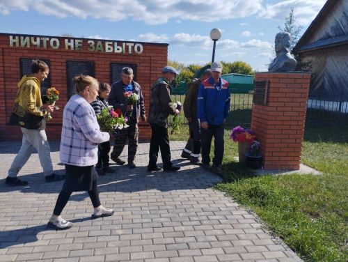 В Ямбулатове отметили День танкиста