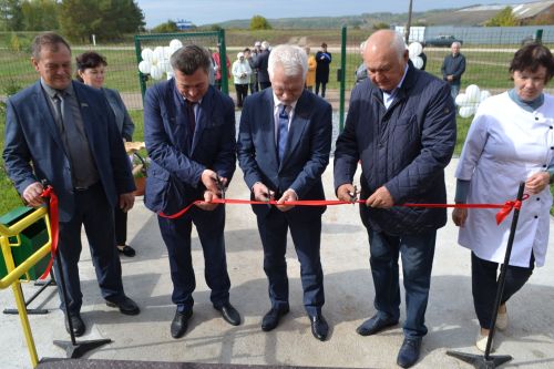 В Маматкозине открыли новый модульный фельдшерско-акушерский пункт