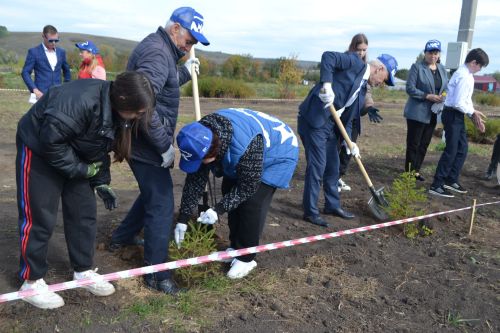 Мәмәтхуҗада Советлар Союзы Герое Нәбиулла Зиннуров исемендәге сквер ачылды