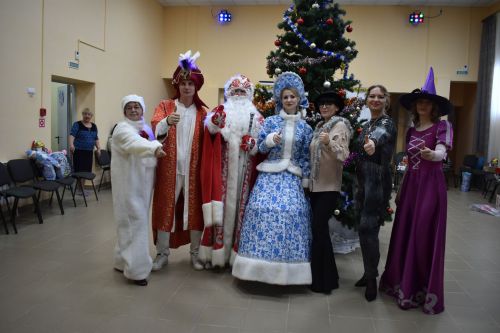 В Верхнем Услоне в восьмой раз прошла «народная елка»