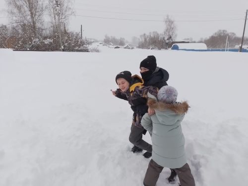 Мәмәтхуҗада карлы уеннар үтте