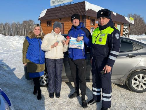 В Верхнем Услоне прошла акция «С любовью к ПДД»