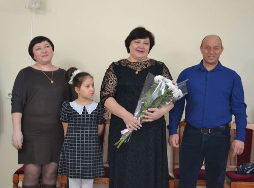 В Год семьи родных обнимем: В Верхнем Услоне чествовали супругов Драгуновых и Софроновых - золотых юбиляров семейной жизни
