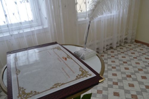 Супругов Барсуковых из Шеланги поздравили с золотой свадьбой