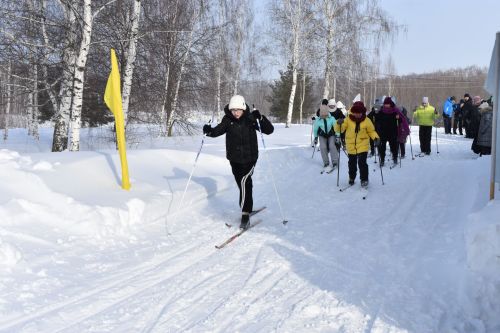 В Верхнем Услоне вышли на «Лыжню России»