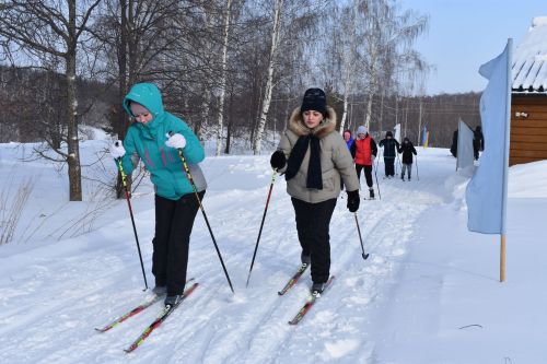 В Верхнем Услоне вышли на «Лыжню России»