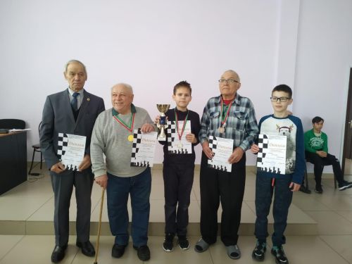 В Верхнем Услоне прошел шахматный турнир