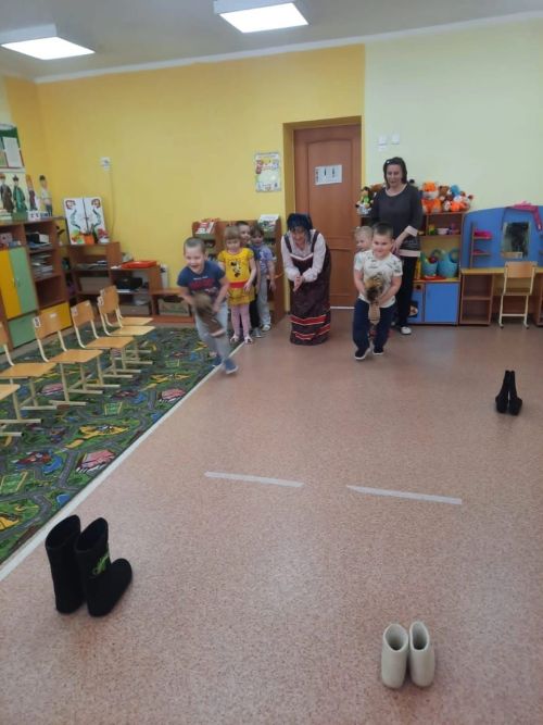 Киез итеккә мәдхия