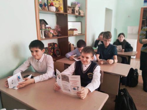 Школьникам в Верхнем Услоне рассказали о безопасности в Интернете