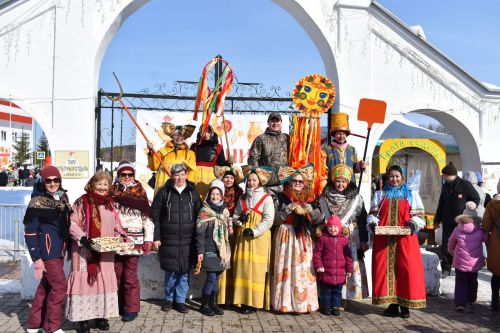 Как в Верхнем Услоне Масленицу проводили: фоторепортаж