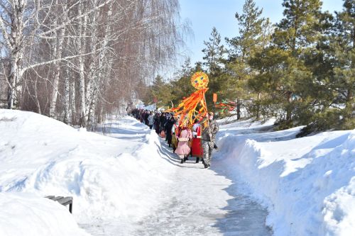 Как в Верхнем Услоне Масленицу проводили: фоторепортаж